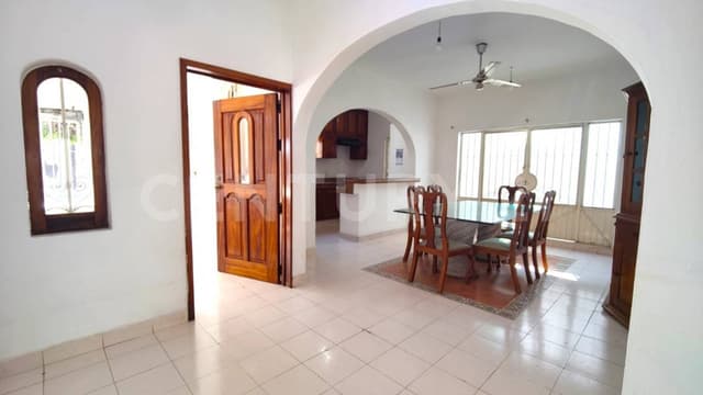 Casa en venta, estilo tradicional en los Sauces, Puerto Vallarta