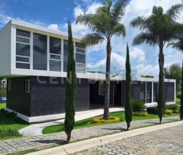 TERRENO EN VENTA CON VISTA A VOLCANES EN PARQUE ANÁHUAC, UBICACIÓN INMEJORABLE