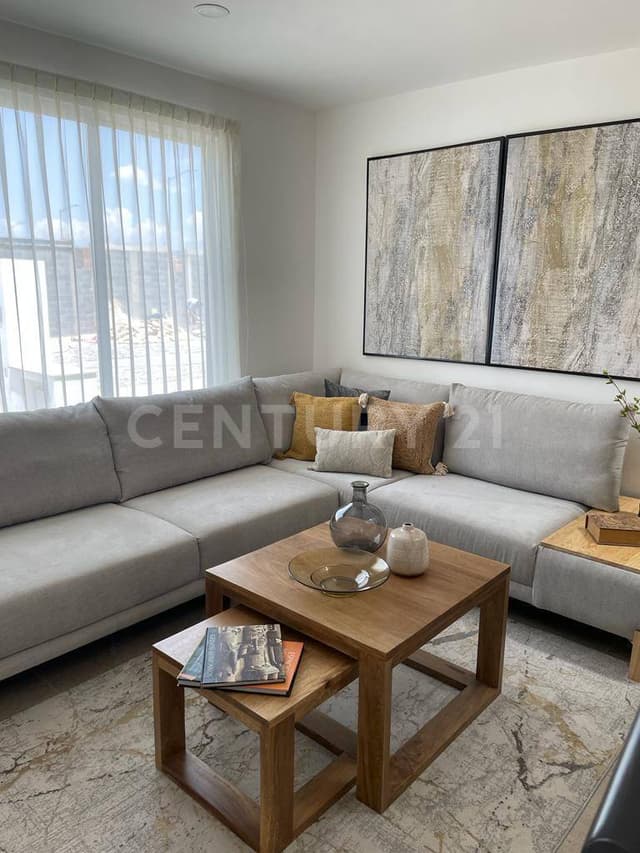 CASA EN VENTA EXCLUSIVO RESIDENCIAL A 2 MIN. DEL TEC DE MONTERREY