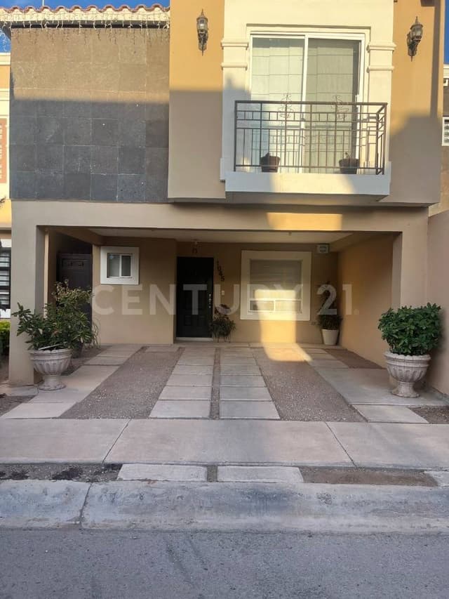 Se VENDE casa en Fraccionamiento Alameda del Cedro 2