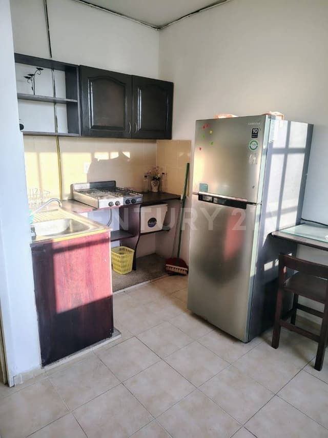 SE RENTA DEPARTAMENTO AMUEBLADO EN SEGUNDA PLANTA EN CALLE CARLOS GRACIDA