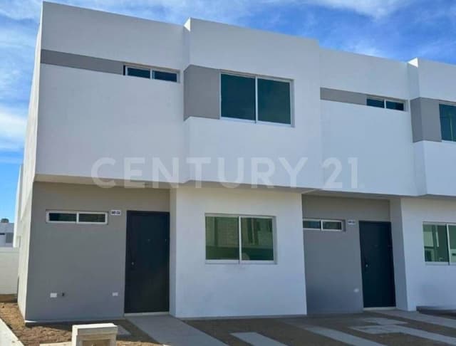 CASA EN VENTA EN CAMILA HILLS, MAZATLÁN, SINALOA.