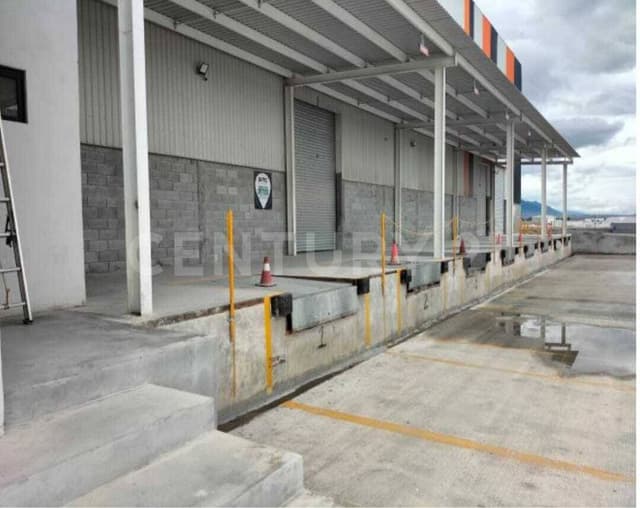 Se renta nave de 9,860 m2 en Arteaga Coah.