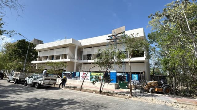 Venta de local en Mayakoba, Playa Del Carmen, Q. Roo OFC9925