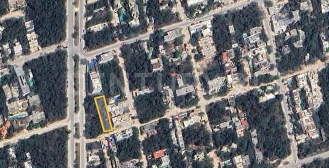 En venta lote en la Veleta a pasos de la 5ta Av y de la Calle 7 Sur Tulum P4293