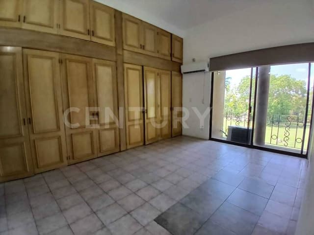 CASA EN RENTA CON VISTA A CAMPO DE GOLF, LAGUNAS DE MIRALTA, ALTAMIRA