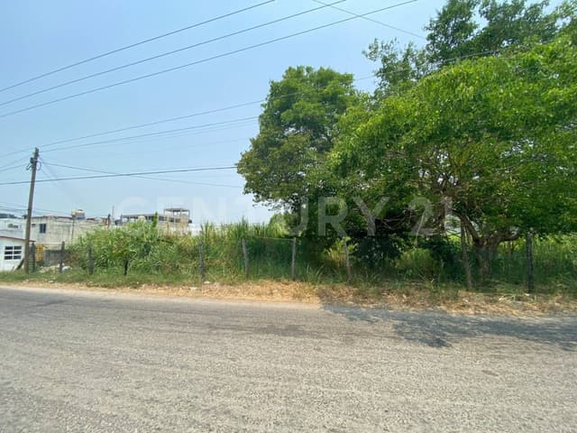 TERRENO EN VENTA EN CARR. VILLAHERMOSA - ANACLETO CANABAL, CENTRO TABASCO