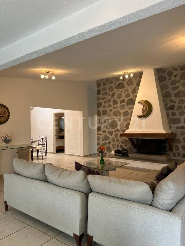 VENTA DE CASA EN UN NIVEL EN COLONIA DEL BOSQUE, CUERNAVACA