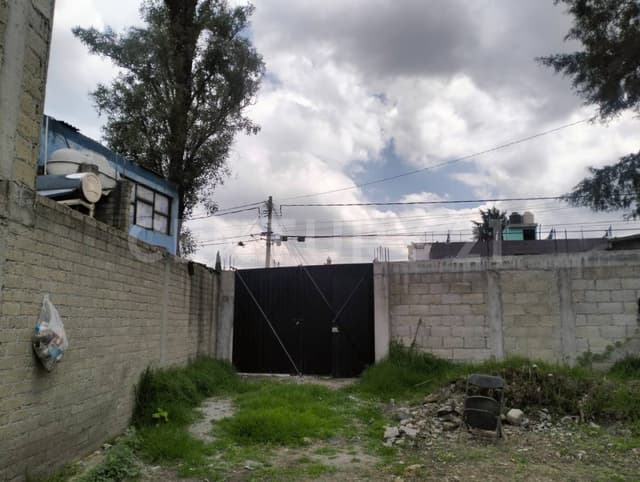 Terreno en Venta en San Cristóbal Huichochitlán, Toluca, Estado de México