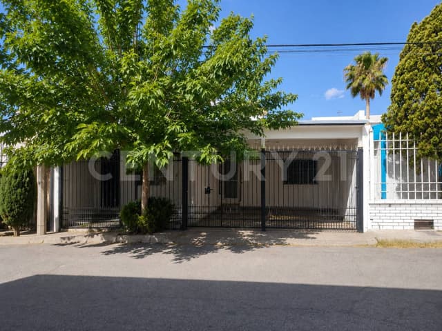 CASA EN VENTA EN RESIDENCIAL UNIVERSIDAD, CHIHUAHUA