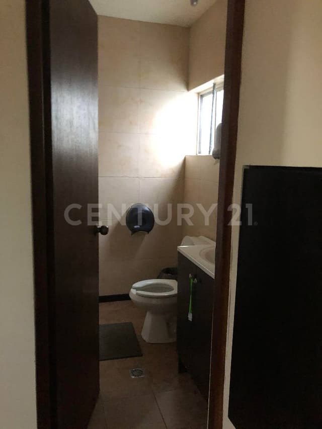 DEPARTAMENTO EN RENTA EN COL. URDIALES