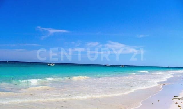 Terreno en venta de 2,428 m2 en la Region 15 en Tulum $180 USD/ m2 P4346