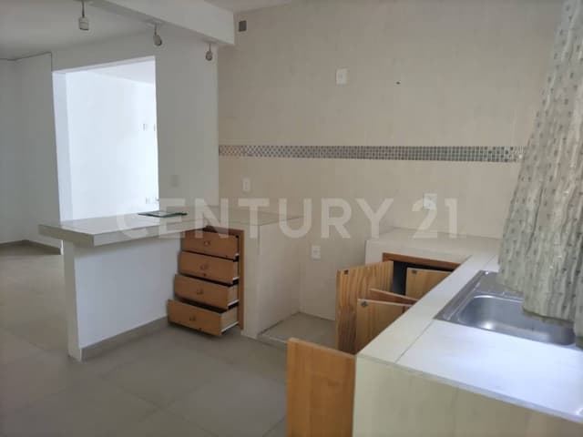 CASA EN RENTA, BARRIO DE SANTA LUCIA, SAN CRISTOBAL DE LAS CASAS