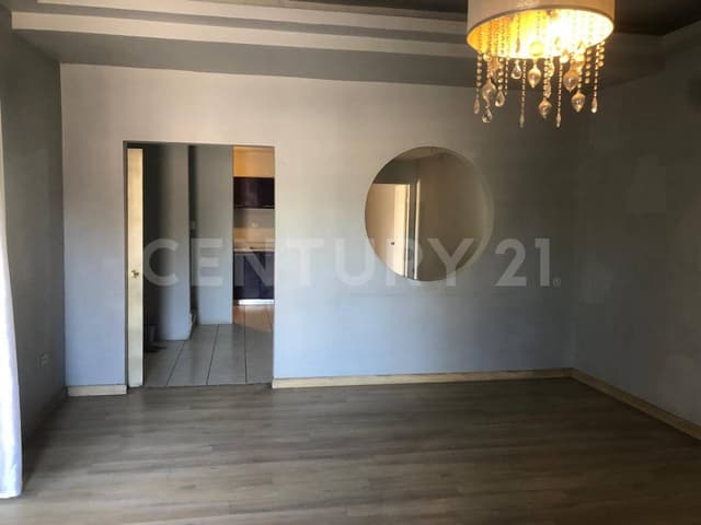 EN VENTA: CASA EN ESQUINA CERCA DE CALZ ANÁHUAC, QUINTAS DEL REY,MEXICALI,B.C.