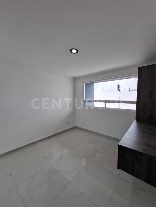 Casa de Autor en Venta | Zákia, El Marqués – Estilo, Espacio y Exclusividad