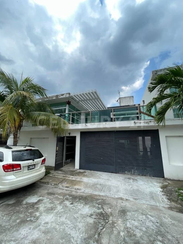 CASA CON ALBERCA EN VENTA, FRACC EL DORADO, CARR VILLAHERMOSA-NACAJUCA, TABASCO