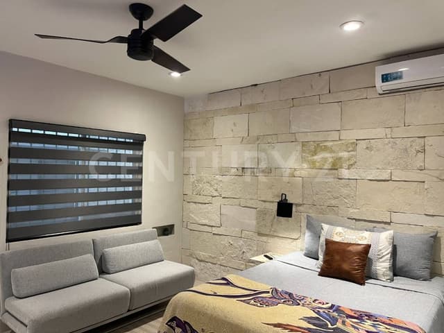 Renta Anual de Estudio a dos cuadras de la playa en Playa del Carmen P4213