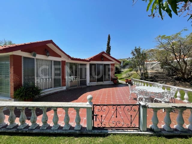 CASA DE UN SOLO NIVEL EN FRACCIONAMIENTO EL PARAJE, JIUTEPEC MORELOS.