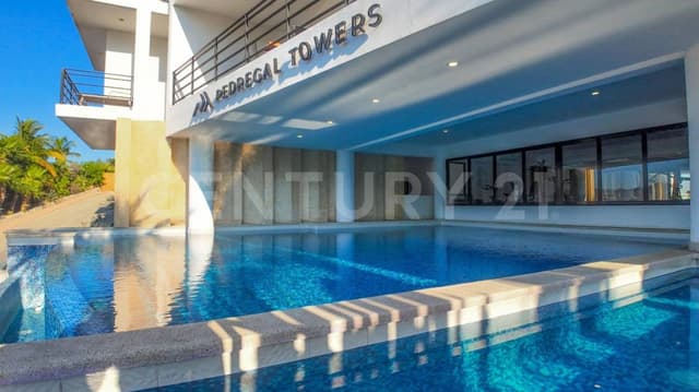 Condominio en venta en Cabo San Lucas en el Pedregal con playa