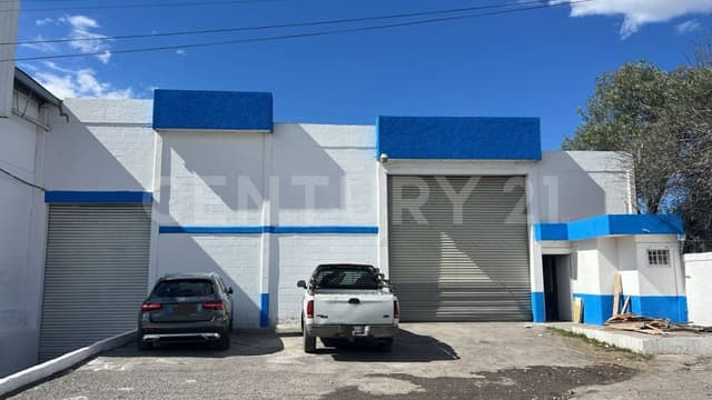 SE RENTA BODEGA DE 1,330 EN SALTILLO PTE.