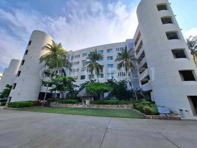 Departamento frente al mar en Club Playamar II, Barra Diamante, Acapulco