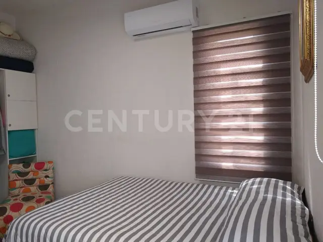 Hermosa casa en venta en Vista Real privada con alberca DH1623