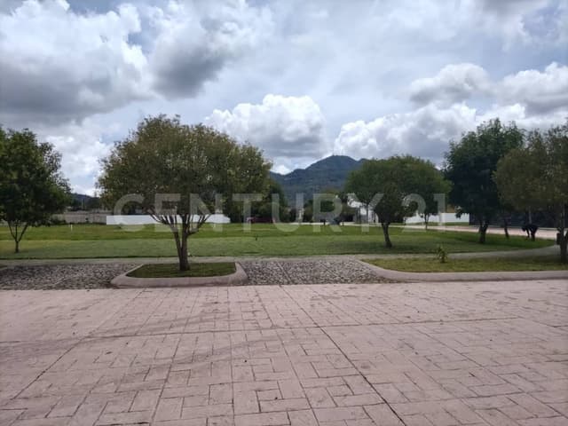 TERRENO EN VENTA, FRACC. LA JOYA, SAN CRISTOBAL DE LAS CASAS, CHIAPAS