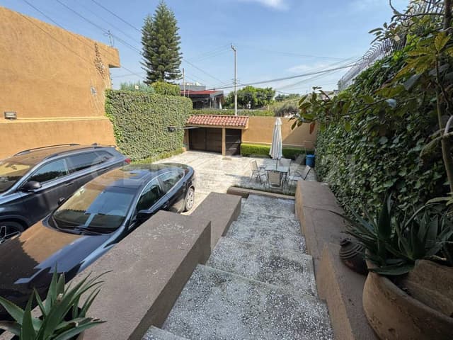 Casa sola a una calle de Av de las Fuentes