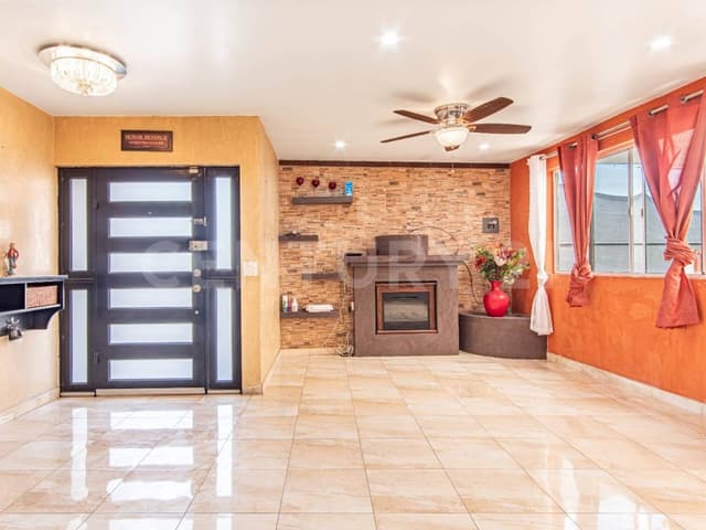 CASA EN VENTA DE 5 RECAMARAS EN JARDIN DORADO, TIJUANA BC