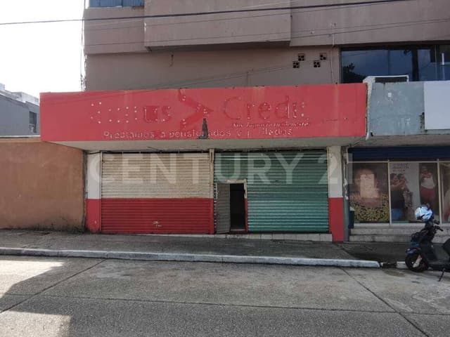 LOCAL COMERCIAL EN RENTA, Col. Centro C. Llave Coatzacoalcos Ver.