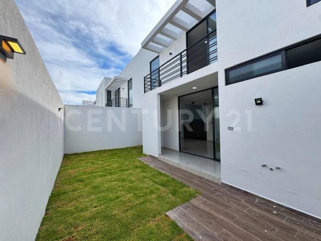 VENTA CASA 4 RECÁMARAS (UNA EN PLANTA BAJA)PARQUE CHIAPAS,LOMAS ANGELOPOLIS III