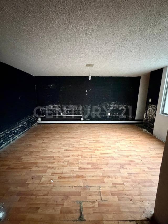 Casa de tres plantas en jardines de churubusco