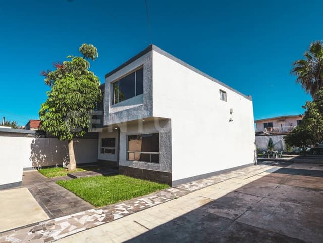 Oportunidad de Inversión y Residencia en Col. La Postal