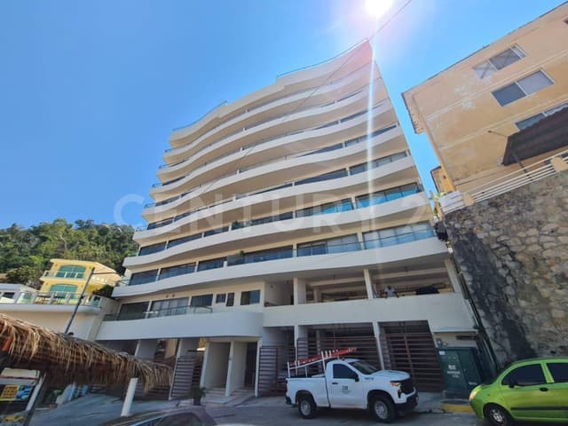 Departamento en Venta en Joyas de Brisamar, Acapulco, Guerrero