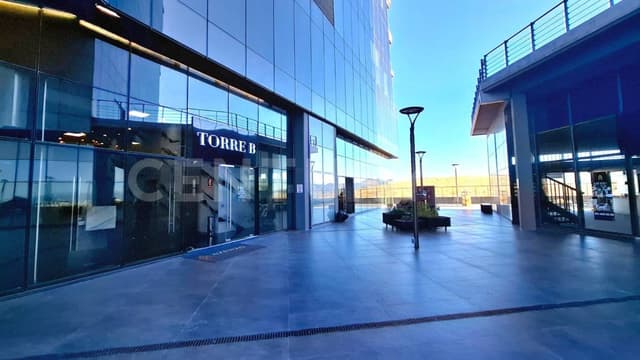 OFICINA CO-WORKING EN RENTA EN TORRE AZENZO, CHIHUAHUA, CHIH.