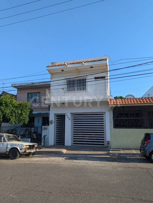CASA EN VENTA, COLONIA CENTRO, MAZATLÁN, SINALOA