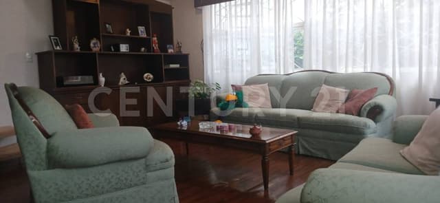 Casa en Venta en Col. Las Rosas, Tlalnepantla, Mex.