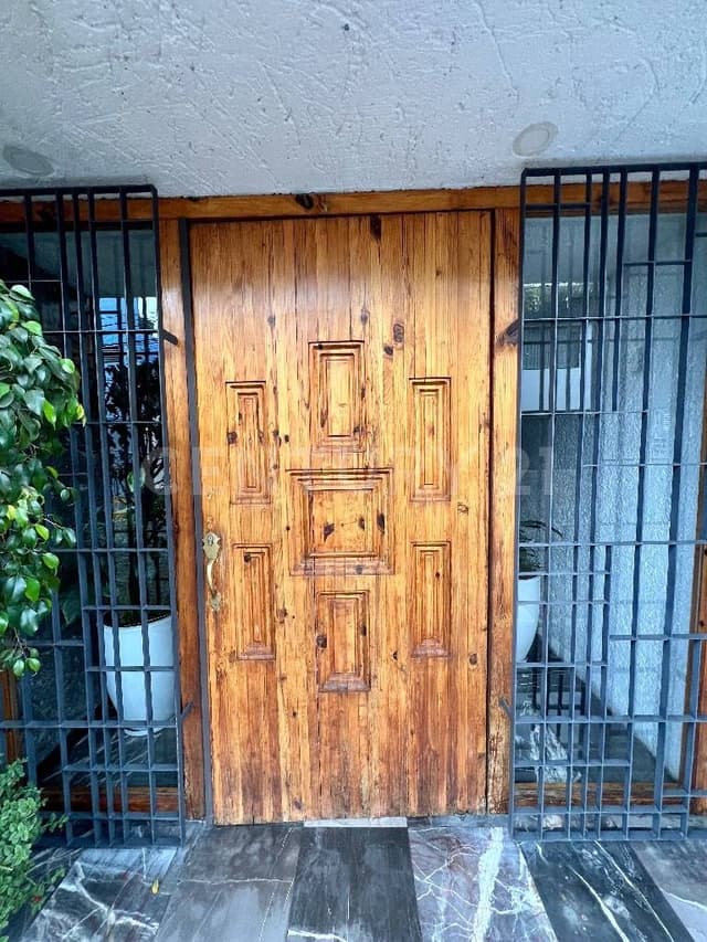 CASA EN CONDOMINIO EN VENTA EN LAS FLORES