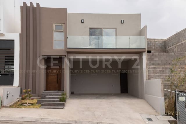 CASA EN VENTA EN FRACCIONAMIENTO BOSQUES DEL VALLE III CHIHUAHUA, CHIH.