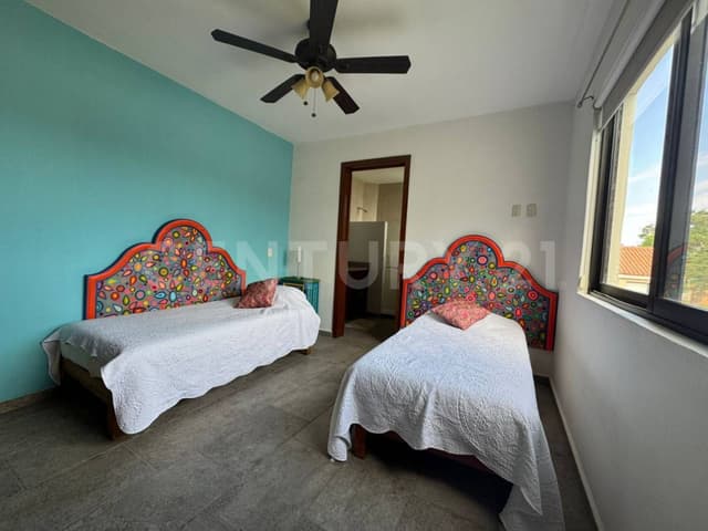 Esta casa en el condominio Jacarandas es justo lo que estas buscando.