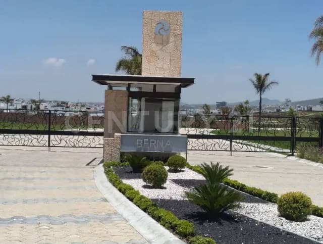 TERRENO EN VENTA EN PARQUE BERNA, LOMAS II, SAN ANDRES CHOLULA, PUEBLA.