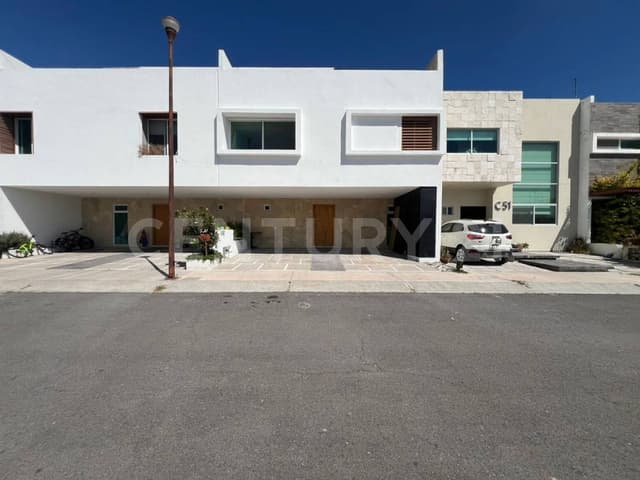 Venta de Casa en Valle de Juriquilla