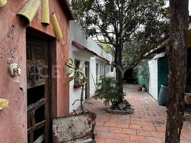 CASA EN VENTA EN COL. INDEPENDENCIA EN MONTERREY