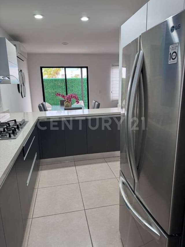 Casa en renta completamente amueblada en Palmillas Residencial