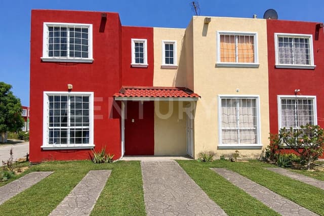 Casa en Venta en Villas Tulipanes, Acapulco, Guerrero