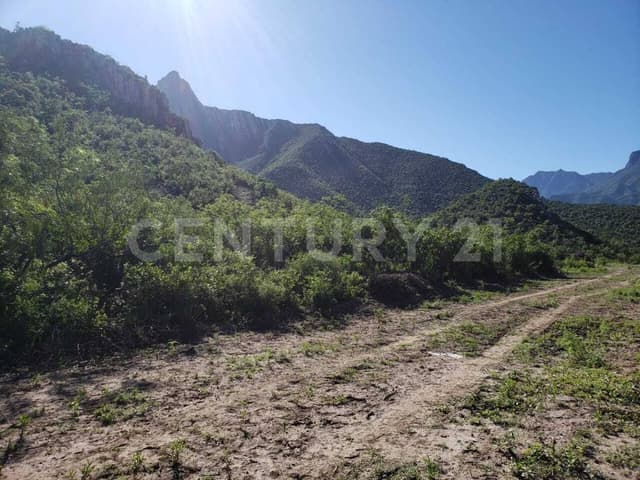 TERRENO EN VENTA EN PARQUE ECOLOGICO LA HUASTECA, SANTA CATARINA, NL
