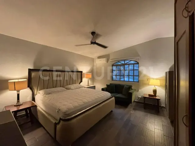 CASA EN RENTA | COL. DEL CARMEN | MONTERREY, NL | AMUEBLADA