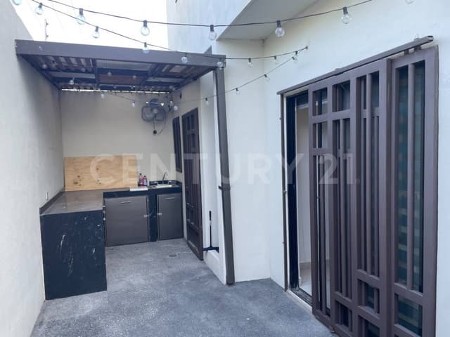 Casa Amueblada esquina Renta Estancias de Valle de Plata Apodaca Nuevo León