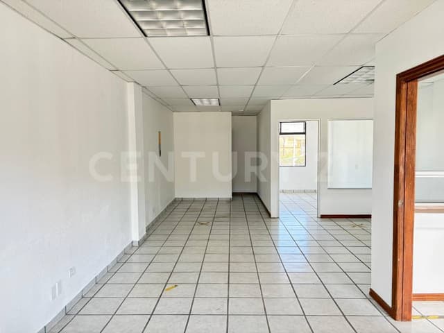 OFICINA EN RENTA, BLVD COSTERO, PLAZA DELFINES, ENSENADA, B.C.