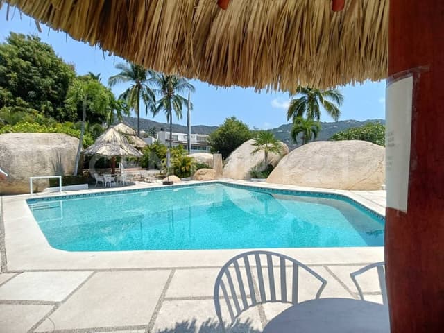 DEPARTAMENTO EN RENTA EN COSTA AZUL, ACAPULCO, GRO.
